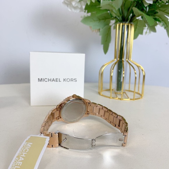 Michael Kors MK7297 Layton Rose Gold Watch - Picture 5 of 7